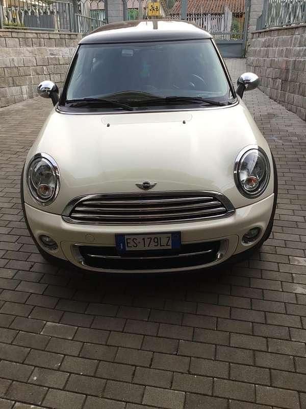 Occasion Mini Cooper D 111 ch (81 kW) 2013 Blanc Citadine