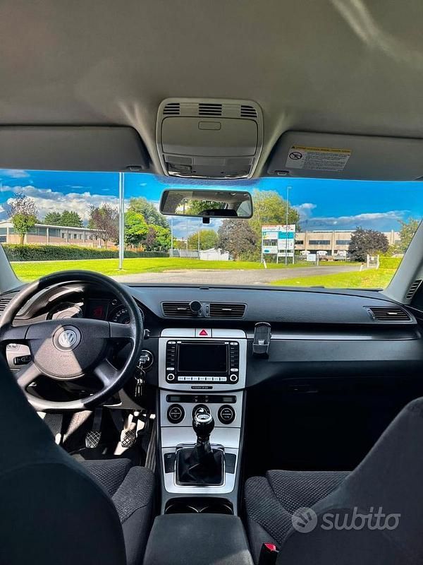 Usata VW Passat 140 CV (102 kW) 2007 Monovolume