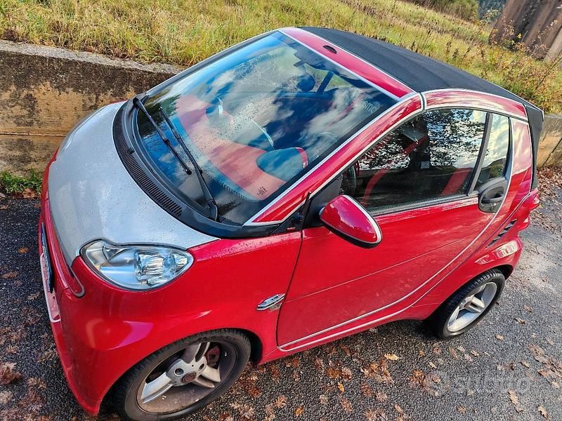 Rosso Usata 2007 Smart ForTwo Cabrio Brabus Cabrio | 4150 € (Ottimo prezzo) - Immagine 1/4