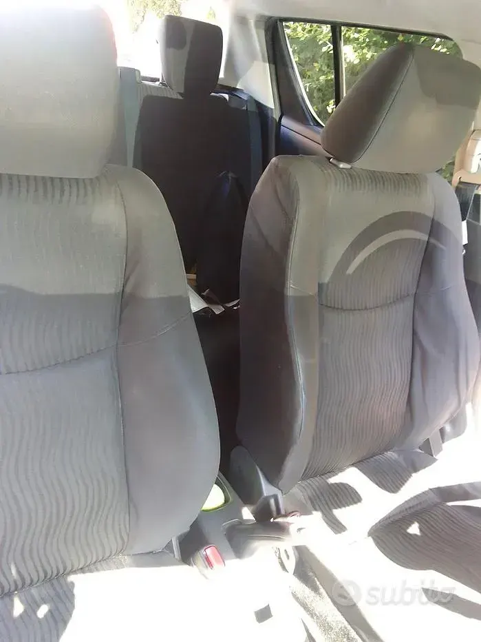 Usata Suzuki Swift 75 CV (55 kW) 2012 Bianco Utilitaria