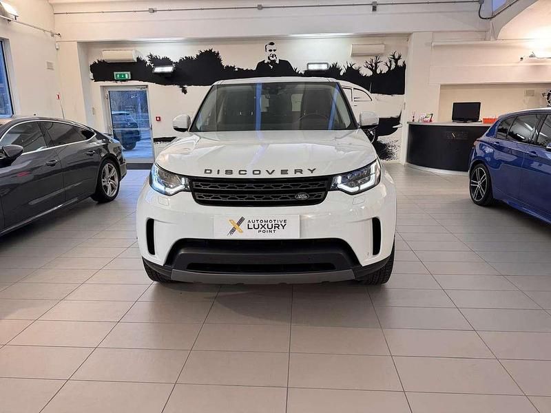 Usado Land Rover Discovery 5 SE 241 HP (177 kW) 2020 Branco SUV