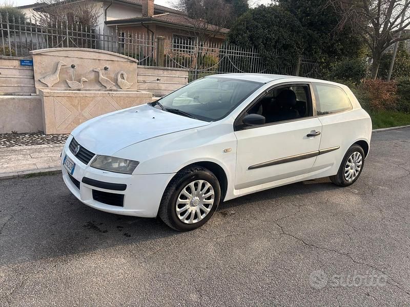 Usata Fiat Stilo 2003 Bianco Berlina