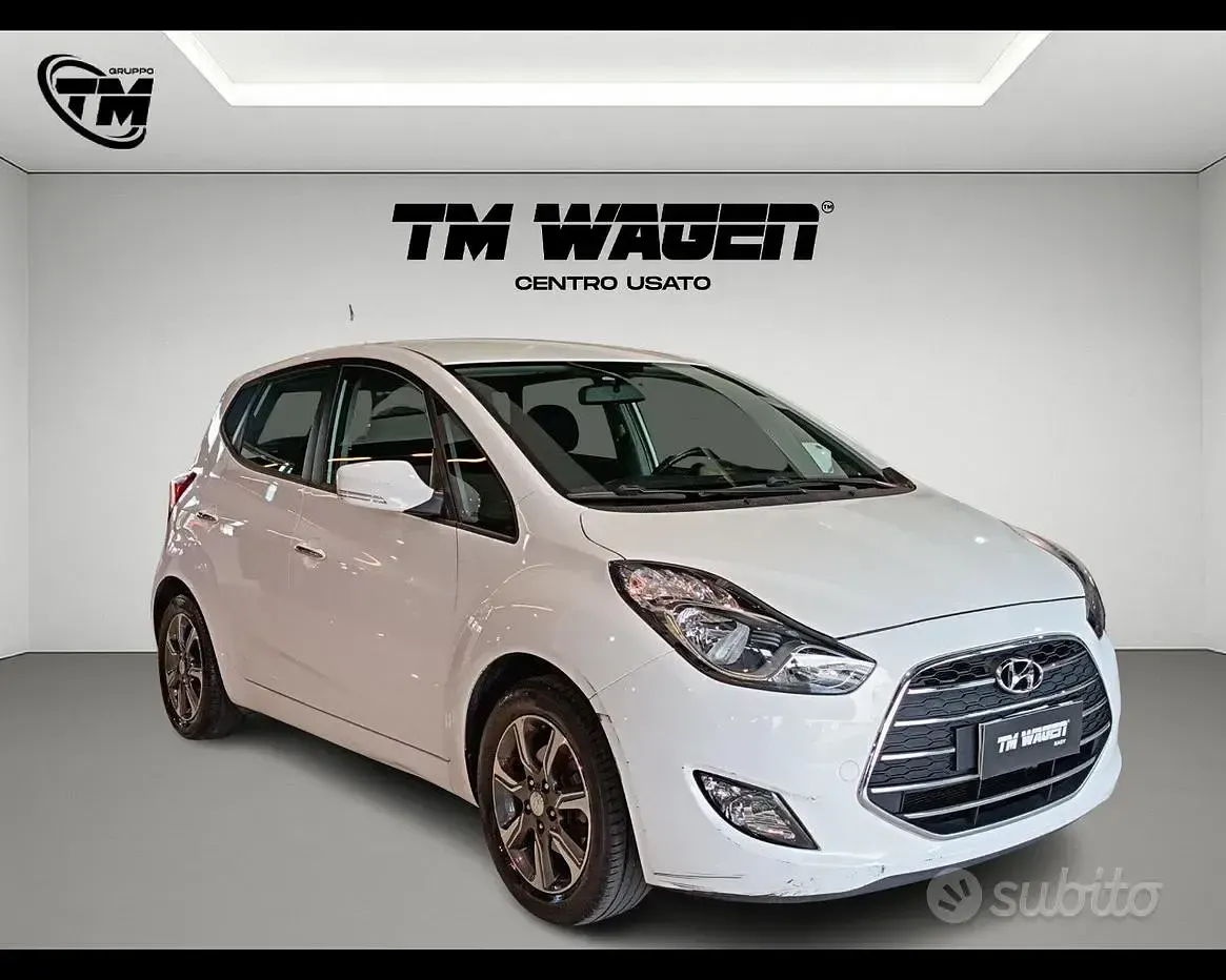 Usata Hyundai ix20 Xpossible 90 CV (66 kW) 2015 Bianco Utilitaria