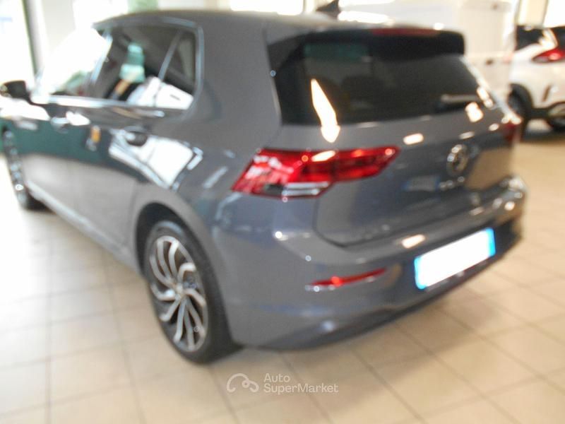 Usata VW Golf VIII 110 CV (80 kW) 2023 Gray Berlina