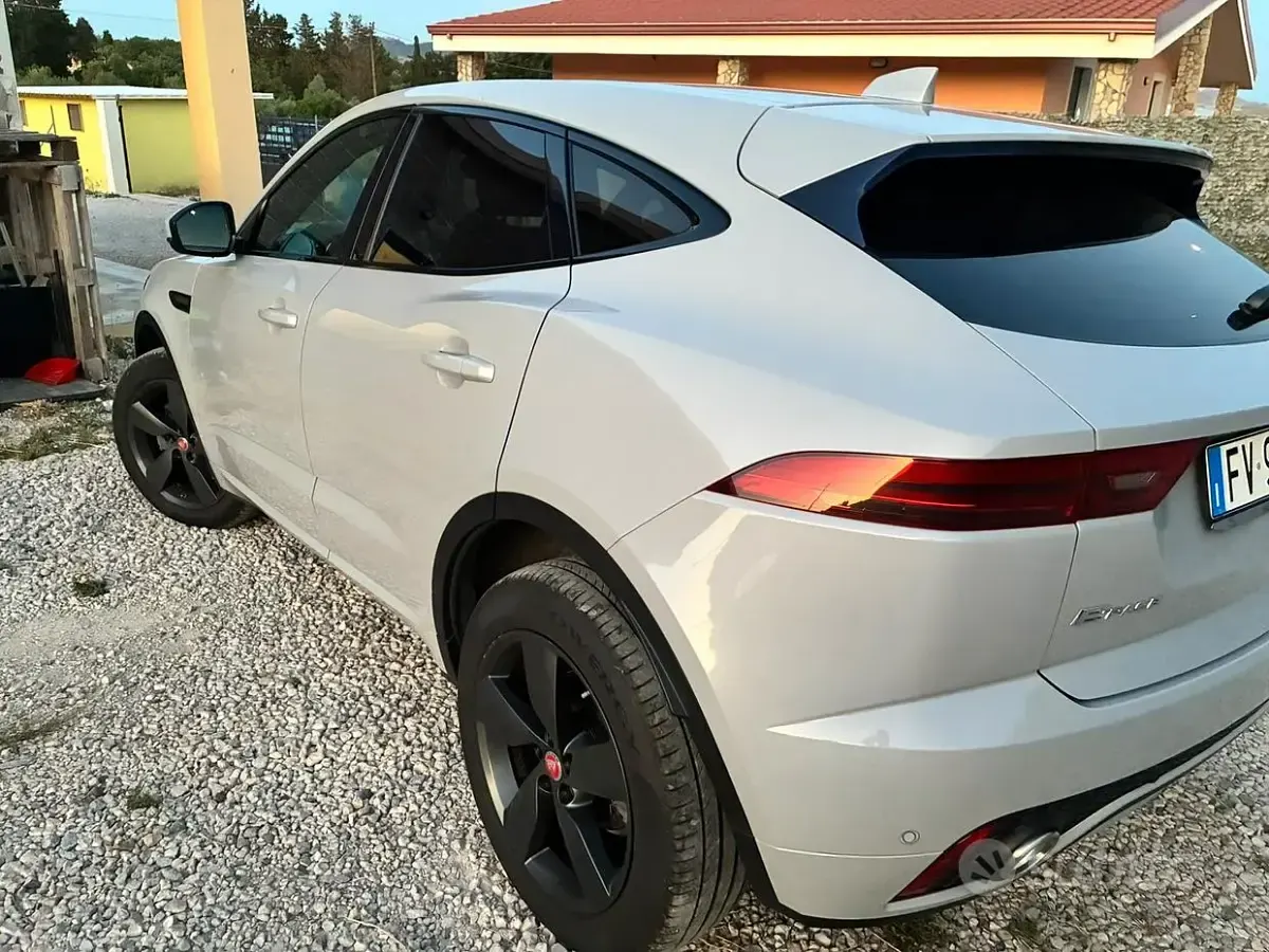 Usata Jaguar E-Pace 200 CV (147 kW) 2019 SUV