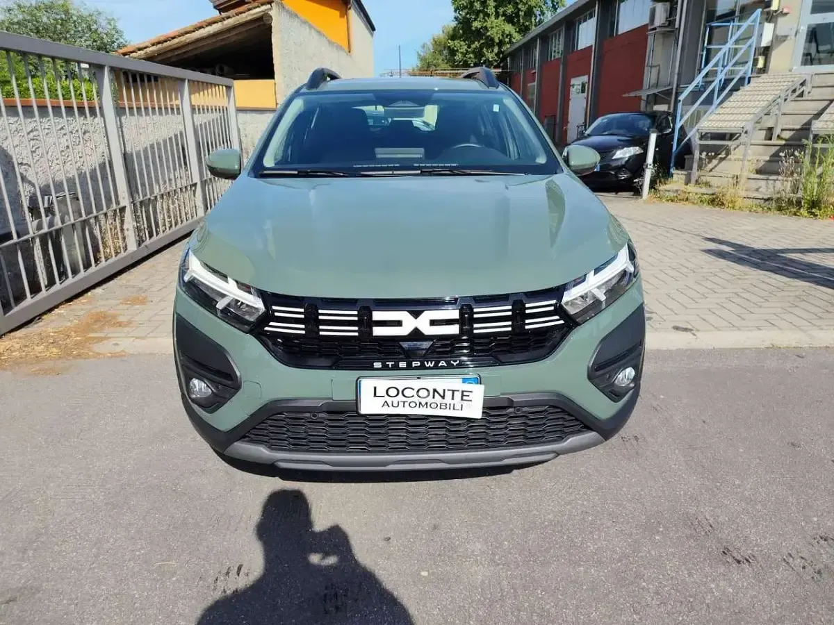 Usata Dacia Sandero Extreme 101 CV (74 kW) 2024 Verde Berlina