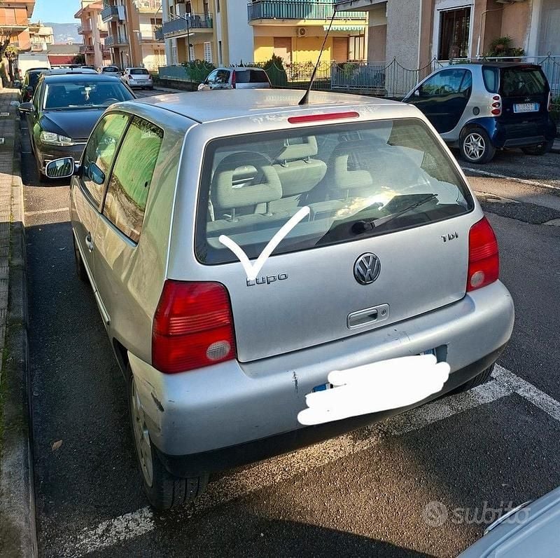 Usata VW Lupo 75 CV (55 kW) 2004 Grigio Utilitaria