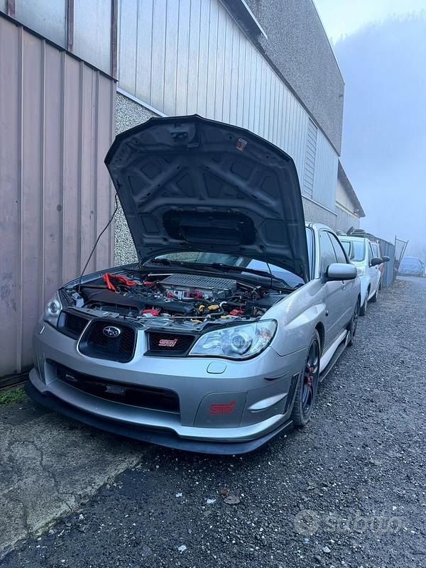 Usata Subaru WRX STI 230 CV (169 kW) 2006 Grigio Berlina