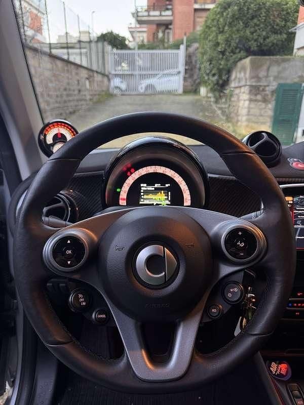 Usata Smart ForTwo Coupé 41 kW (56 CV) 2023 Utilitaria