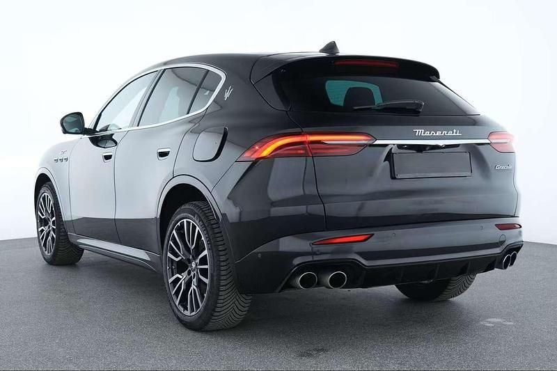Begagnad Maserati Grecale GT 300 HK (220 kW) 2023 Svart SUV