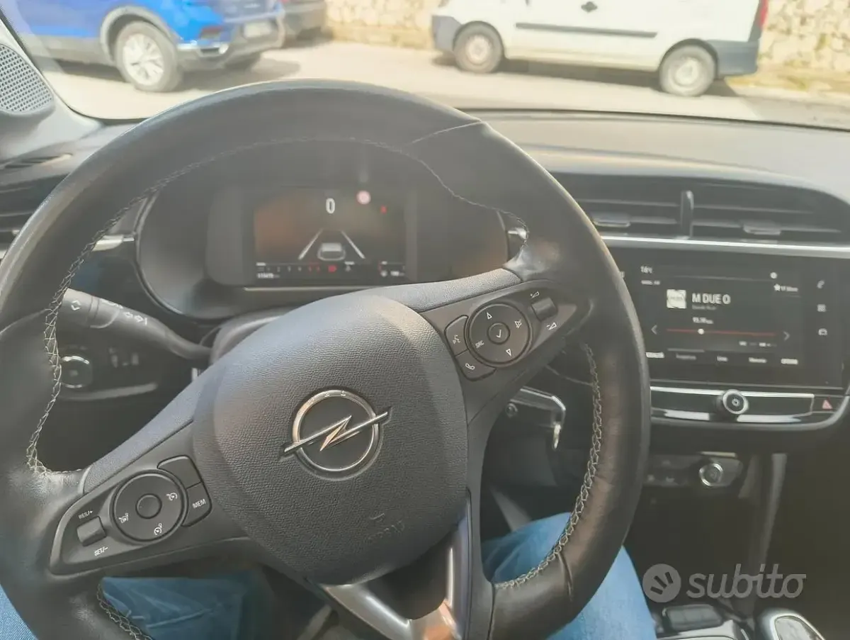 Usata Opel Corsa Elegance 102 CV (75 kW) 2021 Bianco Utilitaria