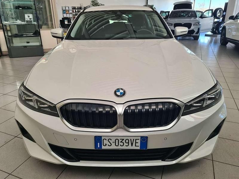 Usata BMW 320 190 CV (139 kW) 2024 Bianco Station wagon