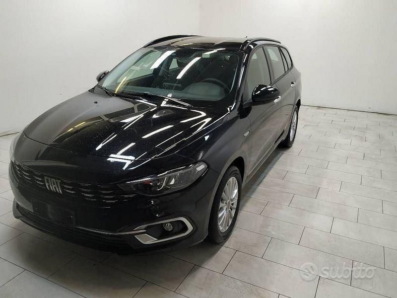 Usata Fiat Tipo Life 131 CV (96 kW) 2021 Nero Station wagon