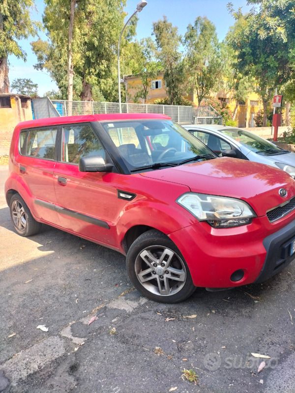 Usata Kia Soul 128 CV (94 kW) 2010 Rosso SUV
