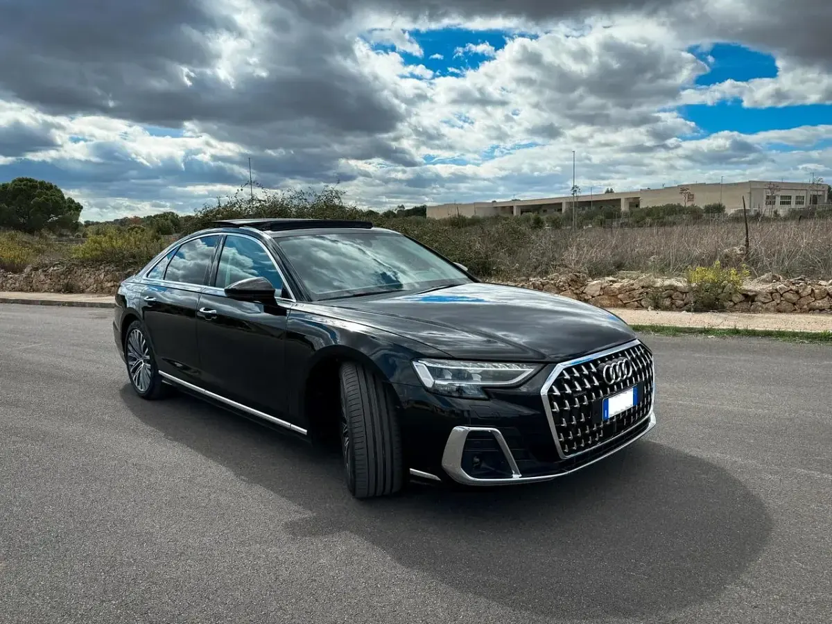Usata Audi A8 286 CV (210 kW) 2022 Nero Berlina
