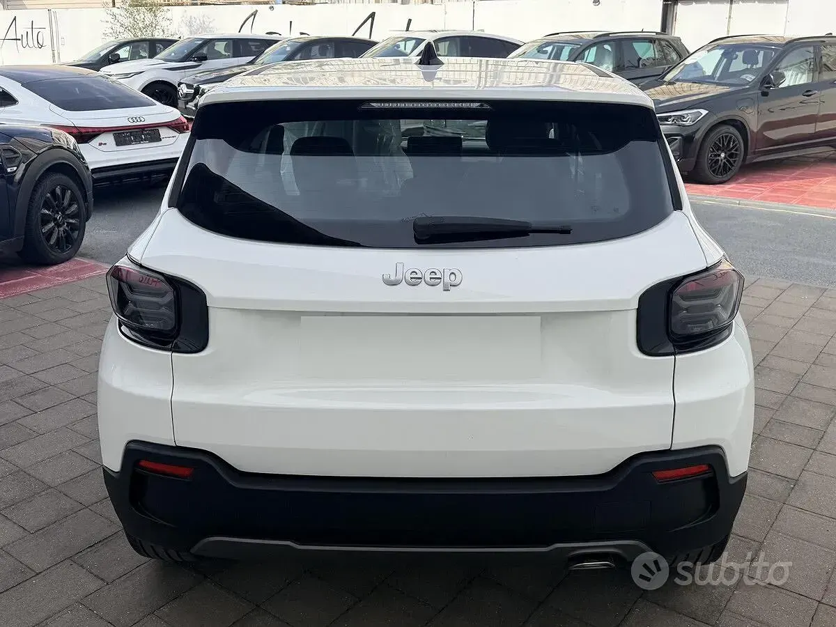 Usata Jeep Avenger Longitude 101 CV (74 kW) 2023 Bianco SUV