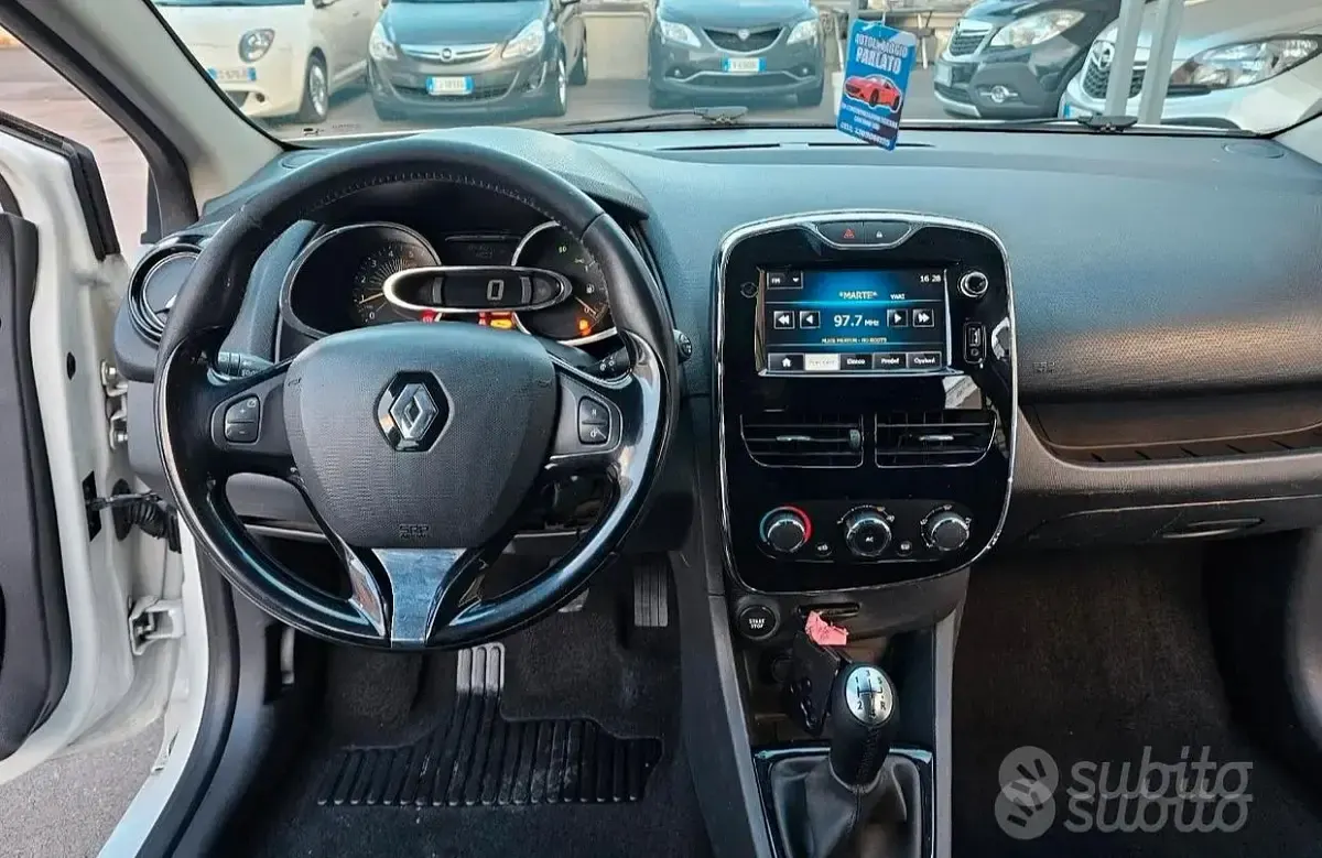Usata Renault Clio IV 75 CV (55 kW) 2014 Bianco Coupé