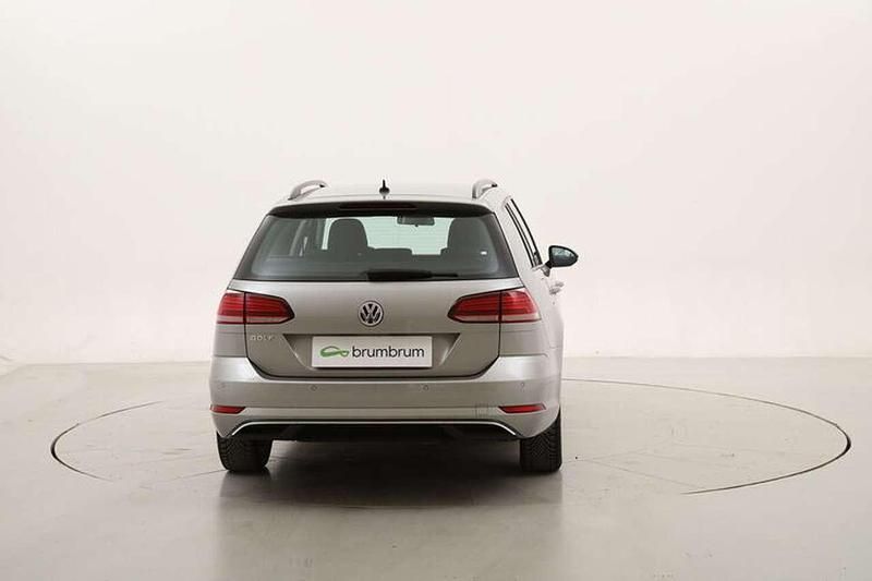 Usata VW Golf VII Business 116 CV (85 kW) 2018 Argento Station wagon