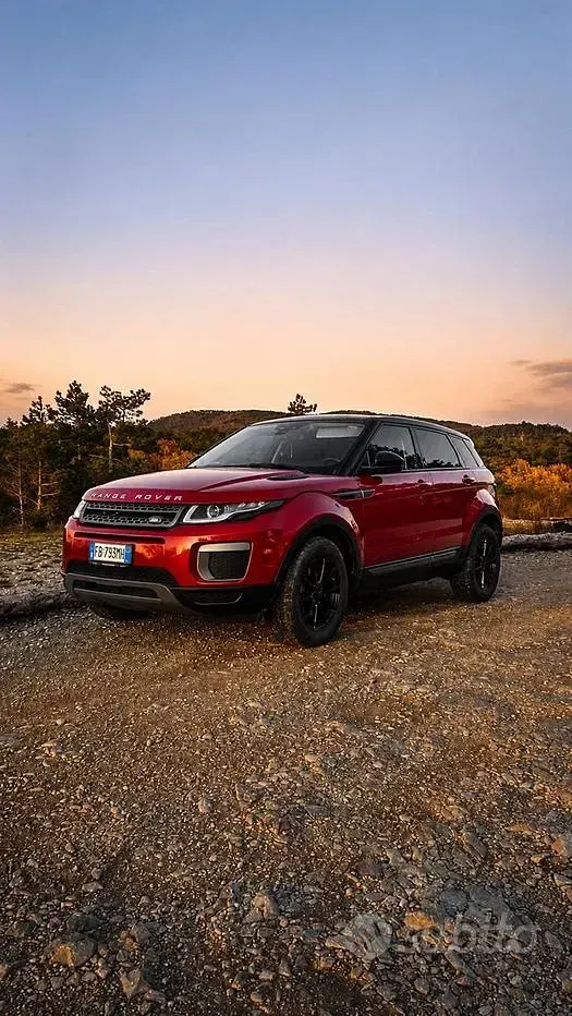 Usata Land Rover Range Rover evoque 150 CV (110 kW) 2015 Rosso SUV