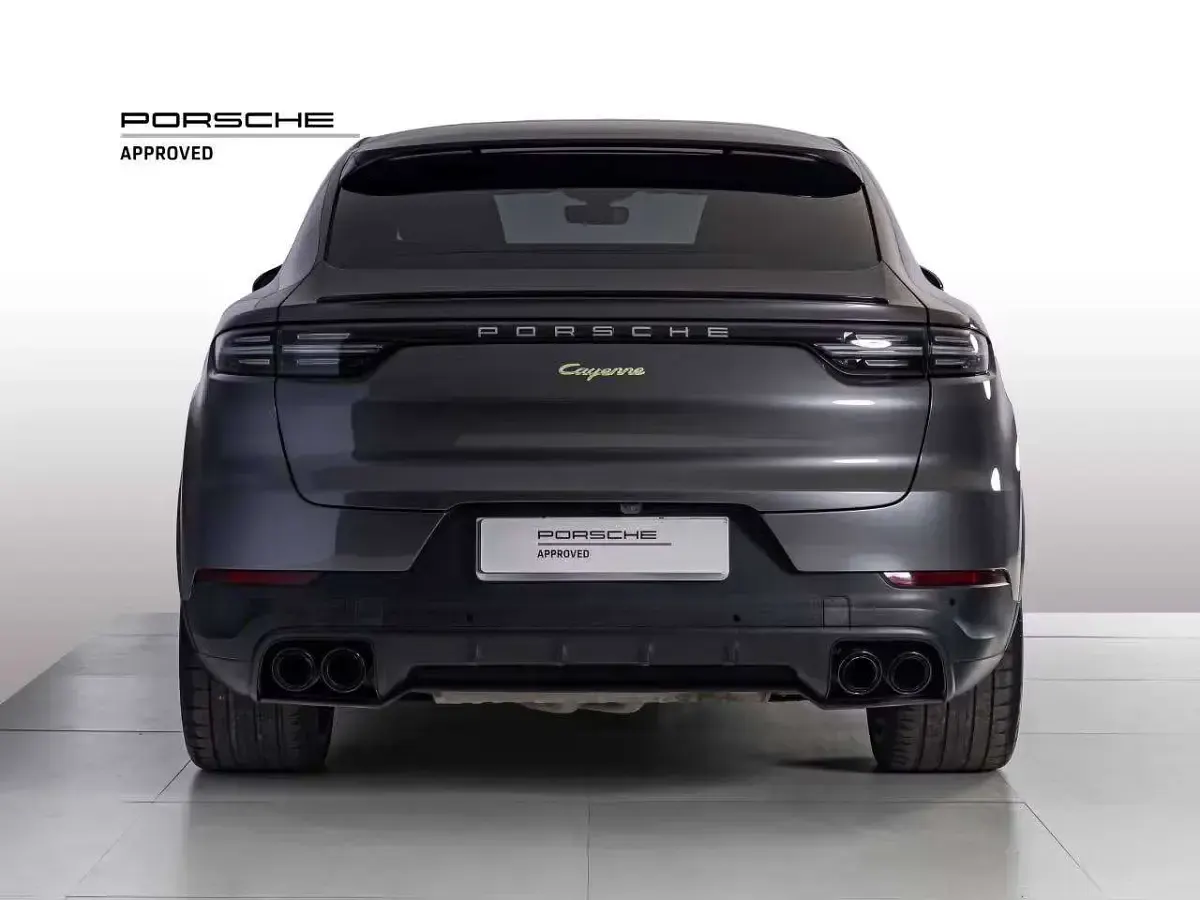 Usata Porsche Cayenne Coupe 340 CV (250 kW) 2022 Grigio SUV