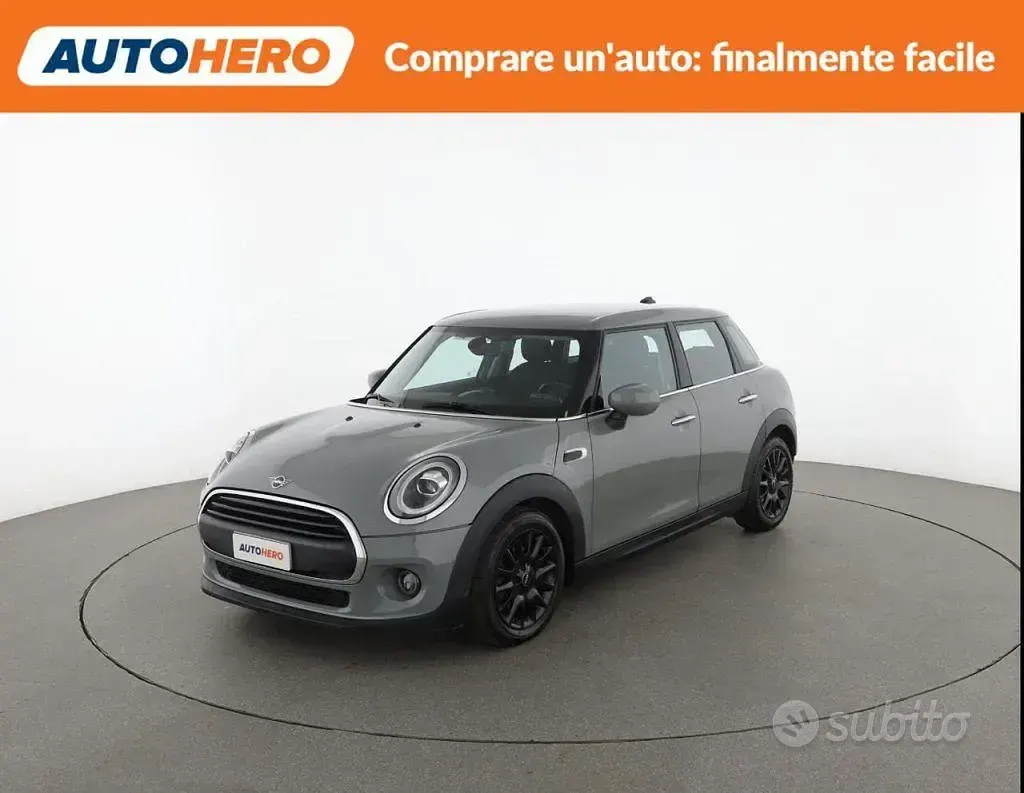 Usata Mini ONE 102 CV (75 kW) 2021 Grigio Utilitaria