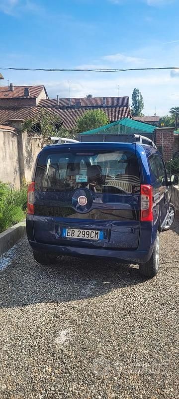 Usata Fiat Qubo Trekking 75 CV (55 kW) 2010 Blu Monovolume