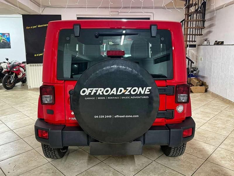 Usata Jeep Wrangler Sahara 284 CV (208 kW) 2015 Rosso SUV