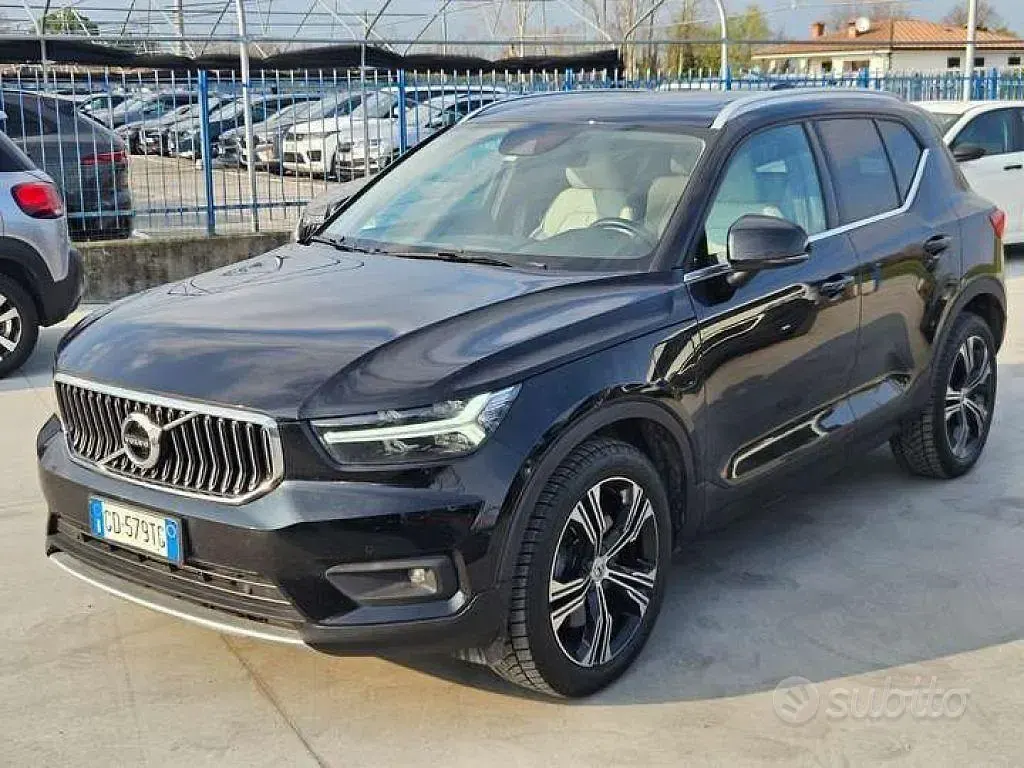 Usata Volvo XC40 Inscription 179 CV (131 kW) 2020 Nero SUV
