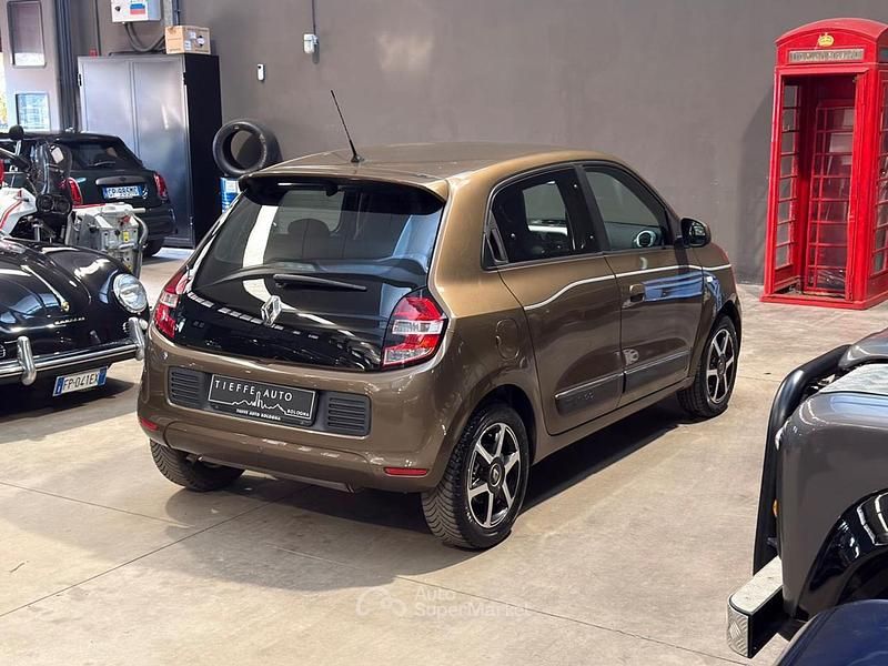 Usata Renault Twingo Intens 70 CV (51 kW) 2015 Marrone metallizzato Utilitaria