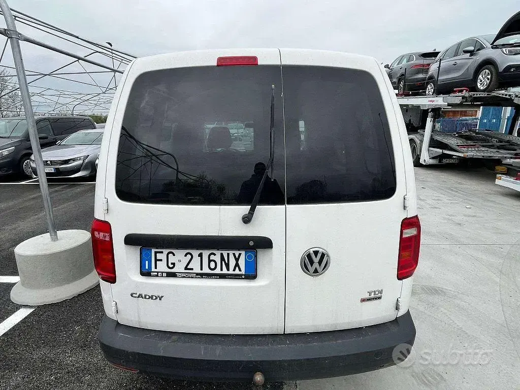 Usata VW Caddy 122 CV (89 kW) 2016 Bianco Monovolume