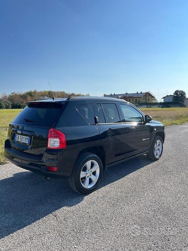 Usata Jeep Compass 163 CV (119 kW) 2012 Nero SUV