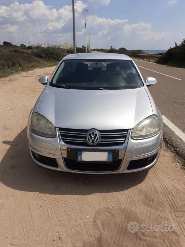 Usata VW Jetta 105 CV (77 kW) 2009 Grigio Berlina