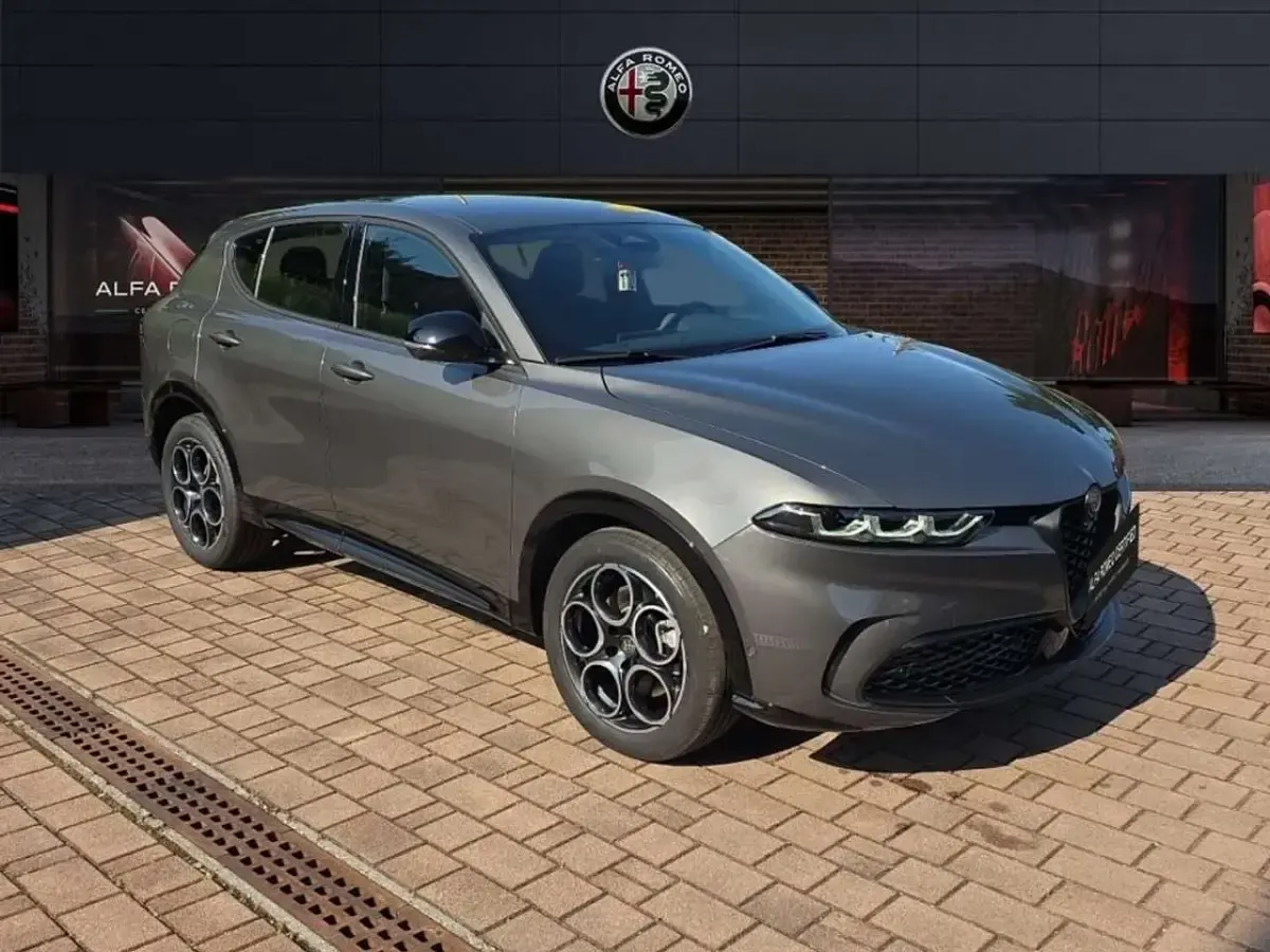 Nuova Alfa Romeo Tonale Sprint 160 CV (117 kW) 2026 Grigio scuro SUV