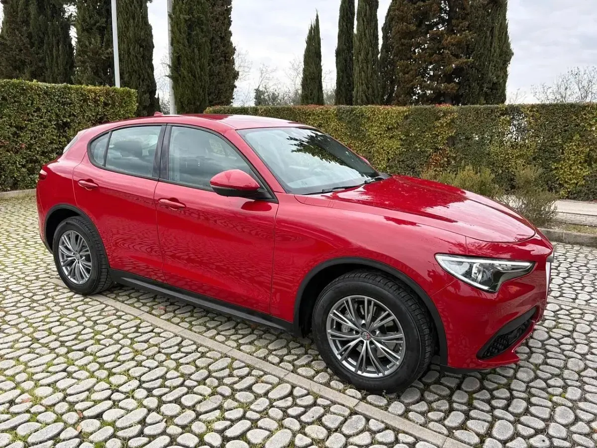 Usata Alfa Romeo Stelvio Business 190 CV (139 kW) 2021 Rosso SUV