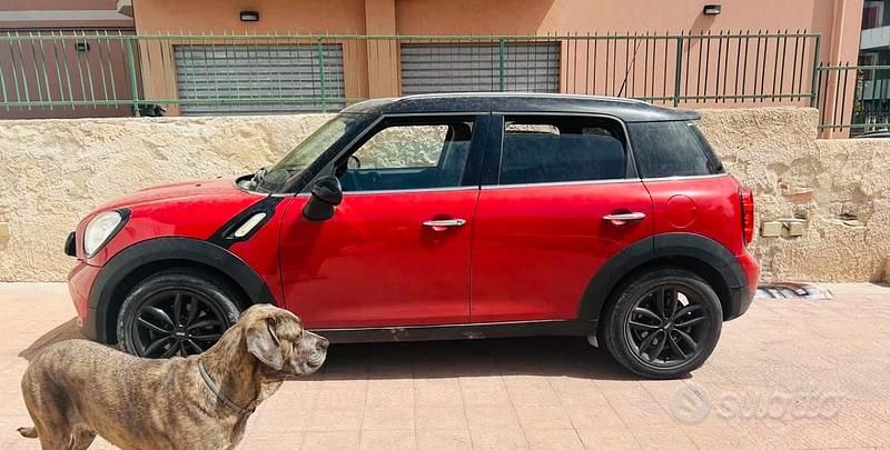 Usata Mini Countryman 111 CV (81 kW) 2014 Rosso SUV