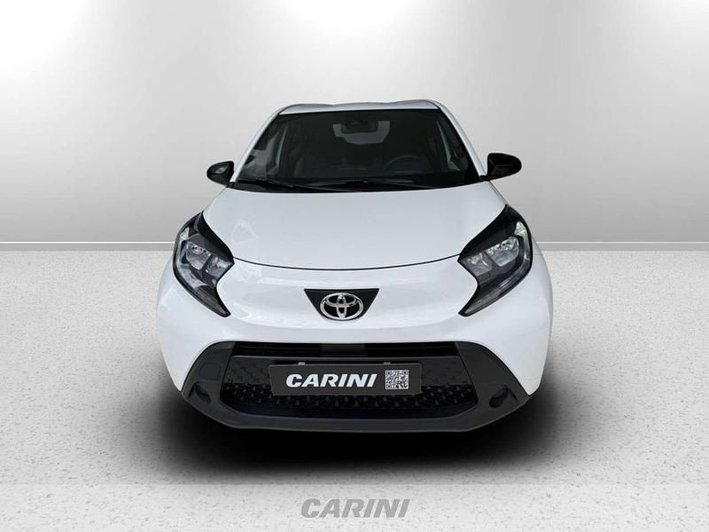 Nuova Toyota Aygo X Active 72 CV (52 kW) 2025 Biancointerni neri SUV