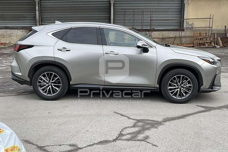 Usata Lexus NX350h 190 CV (139 kW) 2022 Altro Station wagon