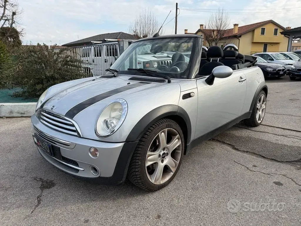 Usata Mini Cooper Cabriolet Chili 116 CV (85 kW) 2008 Cabrio