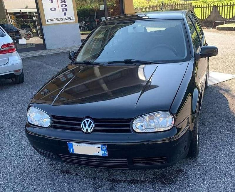 Usata VW Golf IV Comfortline 110 CV (80 kW) 2000 Berlina