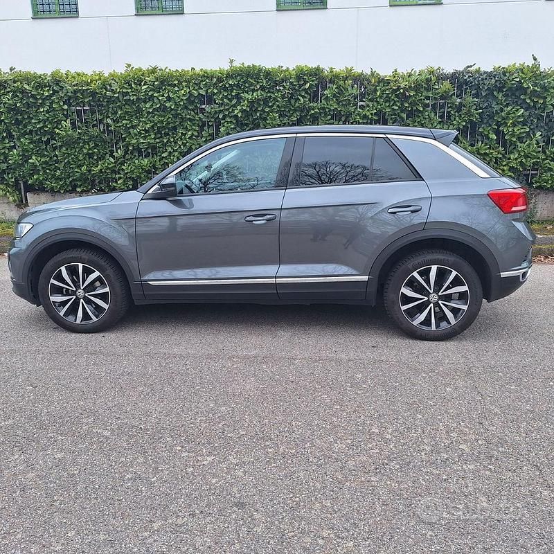 Usata VW T-Roc Style 150 CV (110 kW) 2019 Grigio SUV