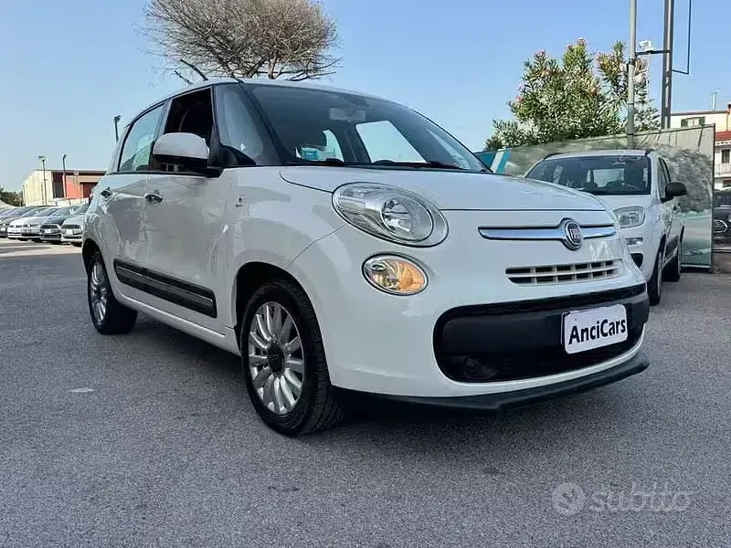 Usata Fiat 500L Pop Star 95 CV (69 kW) 2015 Bianco Monovolume
