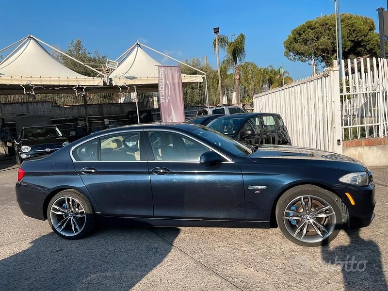 Usata BMW 520 M Sport 183 CV (134 kW) 2011 Blu Berlina