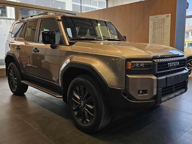 Nuova Toyota Land Cruiser Prado Lounge 205 CV (150 kW) 2026 Bronze met SUV