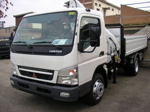 Venduto Mitsubishi Canter Autocarro C auto usate in vendita