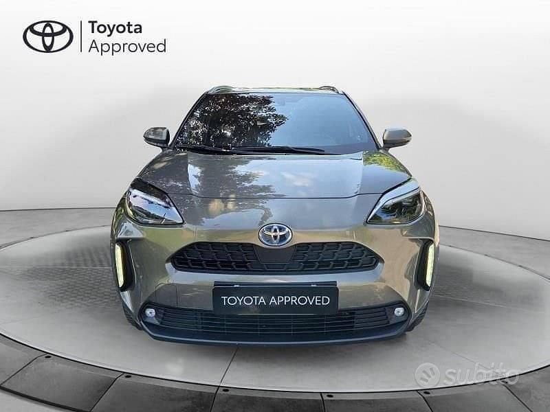 Usata Toyota Yaris Cross Trend 116 CV (85 kW) 2022 Marrone SUV