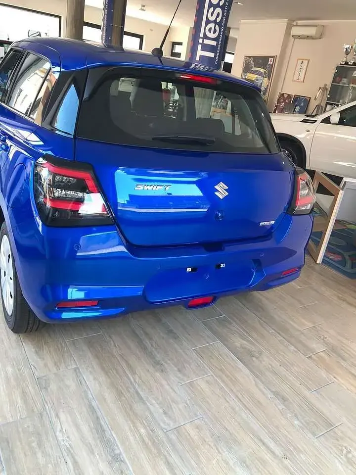 Nuova Suzuki Swift 82 CV (60 kW) 2026 Blu/azzurro Utilitaria