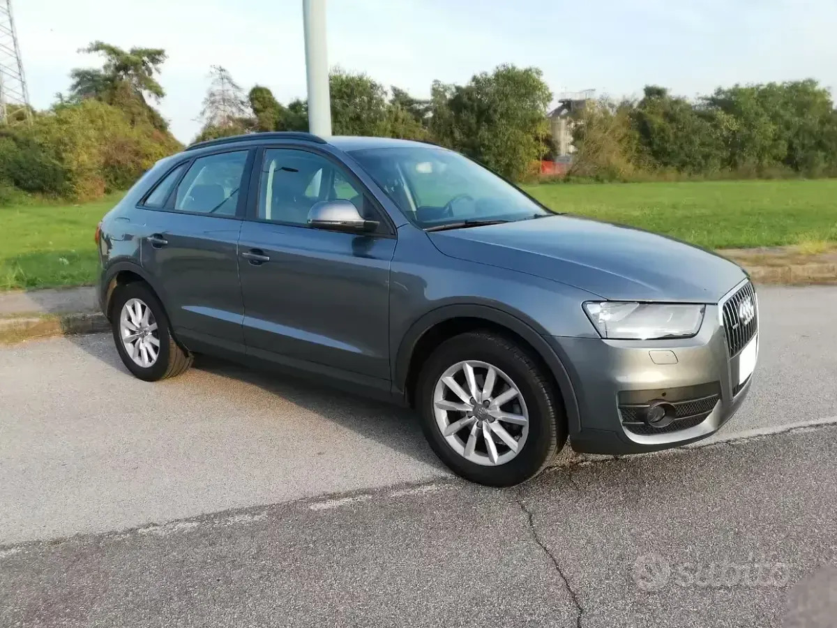 Usata Audi Q3 170 CV (125 kW) 2012 Grigio SUV