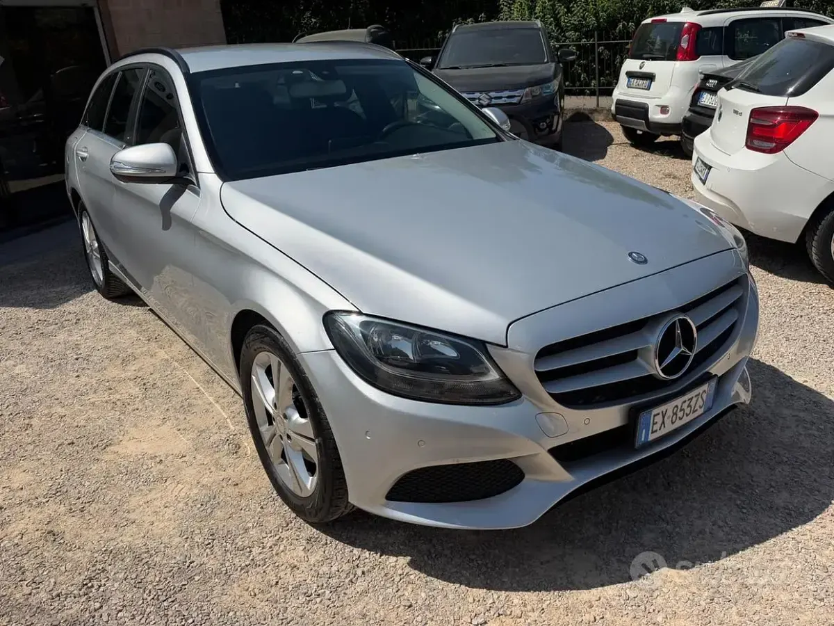 Usata Mercedes C220 Premium 170 CV (125 kW) 2015 Grigio Station wagon