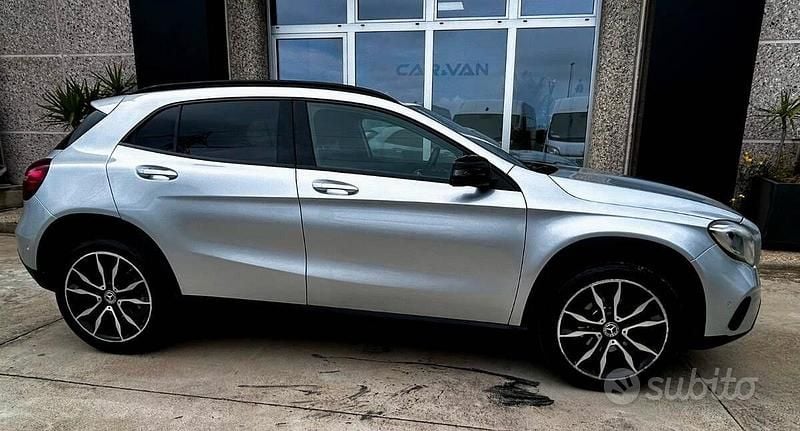 Usata Mercedes GLA200 2018 Grigio SUV