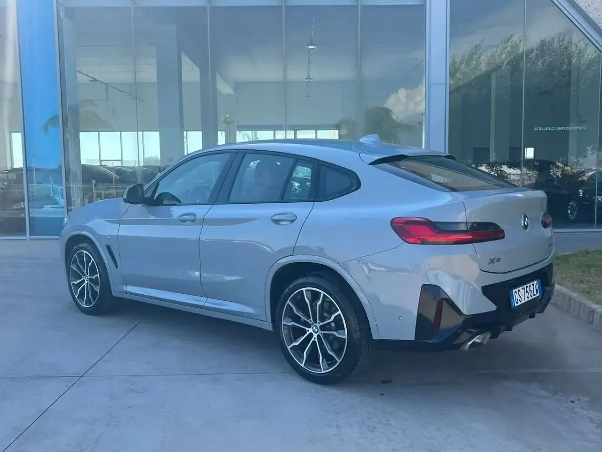 Usata BMW X4 M Sport 190 CV (139 kW) 2024 Grigio SUV
